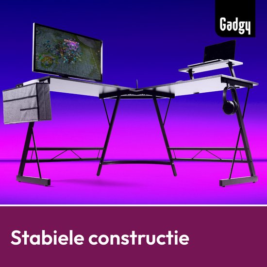 "Gadgy Carbon PRO Gaming Desk - 130 CM Wide Gaming Corner Desk - Gaming Desk with Carbon Details - Gaming Desk with Headphone Holder, Screen Riser & Storage Basket - Level Up with Gadgy - Black Carbon"
Productnaam in het Engels: Gadgy Carbon PRO Gaming Desk