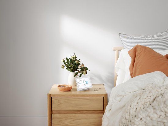 "Google Nest Hub (2nd Gen) - Smart Home Control in Chalk"
