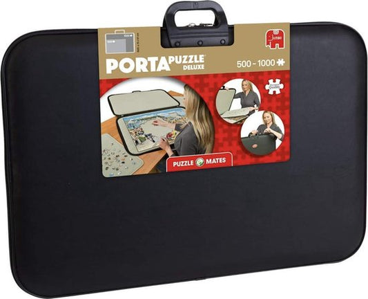 Jumbo Portapuzzle Deluxe 1000 Stukjes - 73x56 cm - Puzzelmap
"Jumbo Portapuzzle Deluxe - 1000 Pieces - Puzzle Mat - 73x56 cm"
English product name: Jumbo Portapuzzle Deluxe 1000 Pieces Puzzle Mat