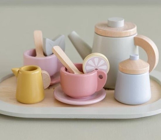 "Houten Theeservies van Little Dutch" 
"Wooden Tea Set by Little Dutch"