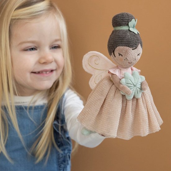 Little Dutch Knuffelpop Ella - De Fee Van Geluk 20 cm
Rewritten title: "Little Dutch Cuddly Doll Ella - The Fairy of Happiness 20 cm"
Translated product name: "Little Dutch Cuddly Doll Ella - The Fairy of Happiness 20 cm"