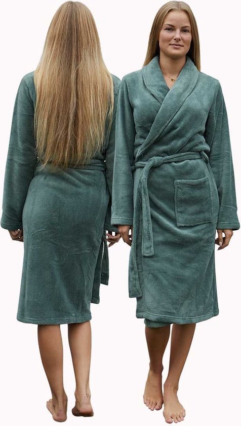 "Green Fleece Unisex Bathrobe with Shawl Collar - Relax Company - Size L/XL"
Product Name in English: "Green Fleece Unisex Bathrobe with Shawl Collar"