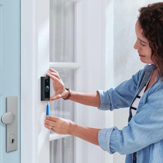 "Bedrade Ring Video Deurbel - Slimme Deurbel - Zwart" 
"Ring Video Doorbell Wired"