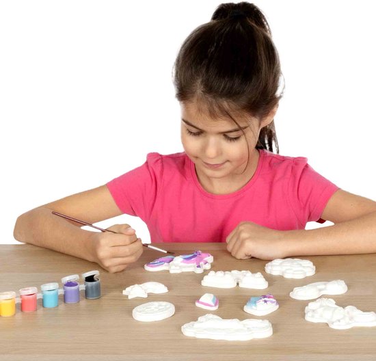 SES - Gieten en schilderen - Eenhoorns - Unicorn - Sneldrogend - Met vormpjes, gips, verf, penseel, glitters, gladstrijkkam en satijnband
"SES - Unicorn Casting and Painting Kit - Fast-drying - Includes molds, plaster, paint, brush, glitter, smoothing comb, and satin ribbon"
