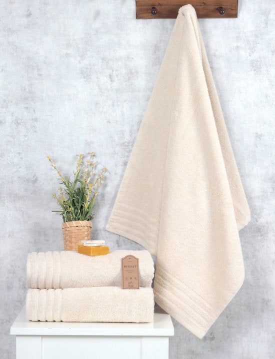 "Magnee Towels - 50 x 100 cm - Set of 6 - Hotel Quality - Heavyweight 500 g/m2 Natural Cream"
"Magnee Towels"