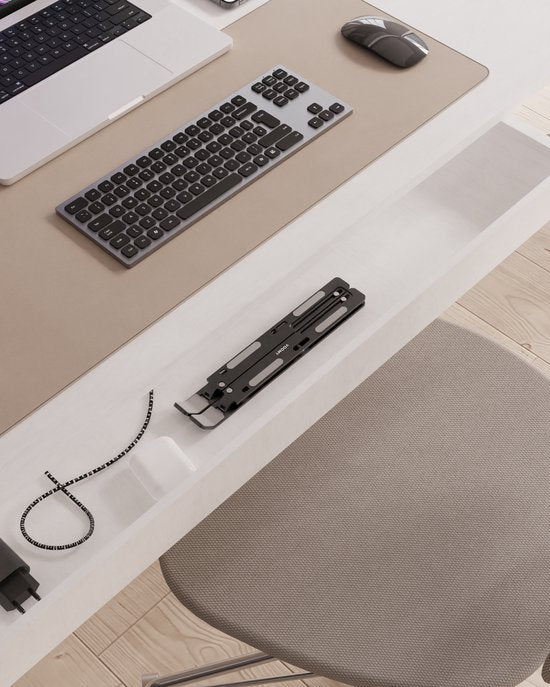 "Verstelbare Ergonomische Aluminium Laptop Standaard voor op kantoor - Zwart" 
"Voomy Office Laptop Stand Adjustable - Ergonomic Stand - Aluminum - Black"