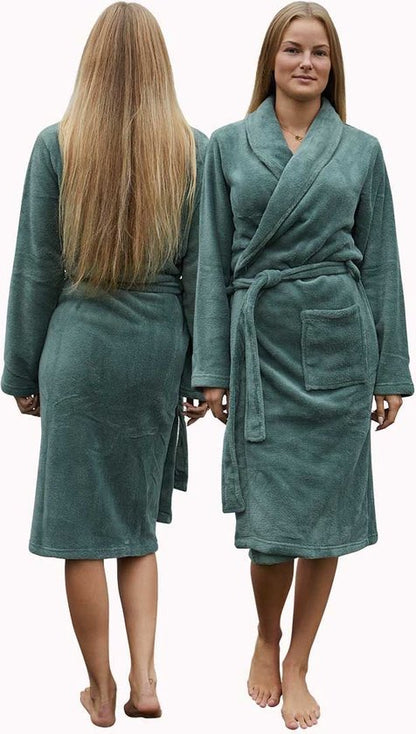 "Green Fleece Unisex Bathrobe with Shawl Collar - Relax Company - Size L/XL"

Product Name in English: "Green Fleece Unisex Bathrobe with Shawl Collar"